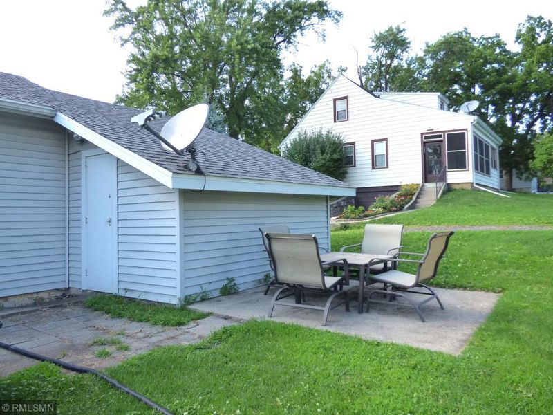 309 11th St SE, Waseca, MN 56093