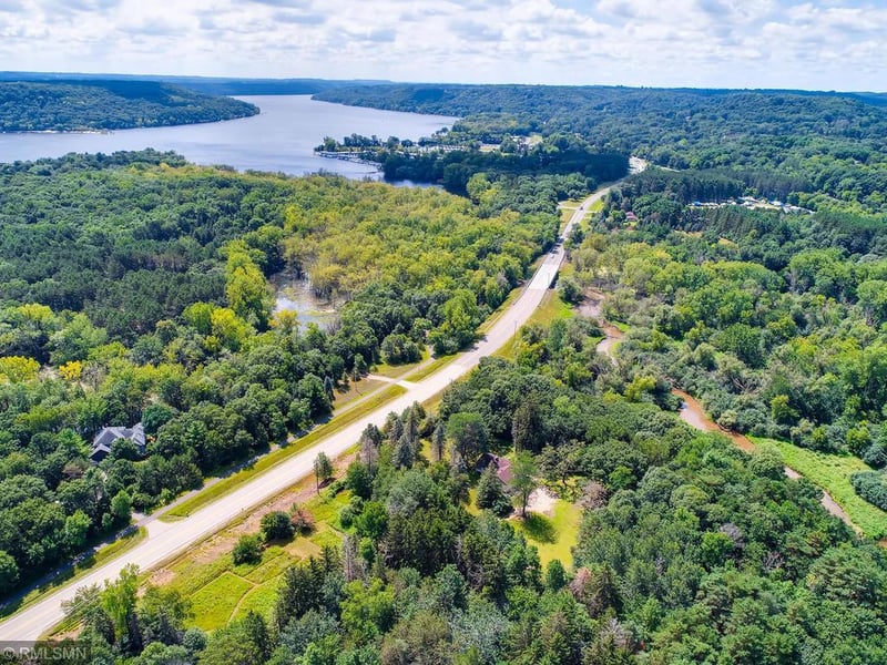 2398 Saint Croix Trl S, Afton, MN 55001