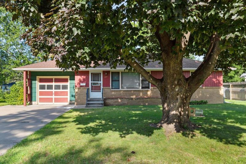6019 Colfax Ave N, Brooklyn Center, MN 55430