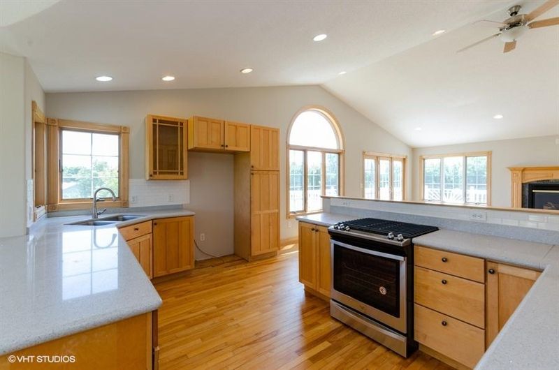 6691 Jasper Ave NW, Annandale, MN 55302