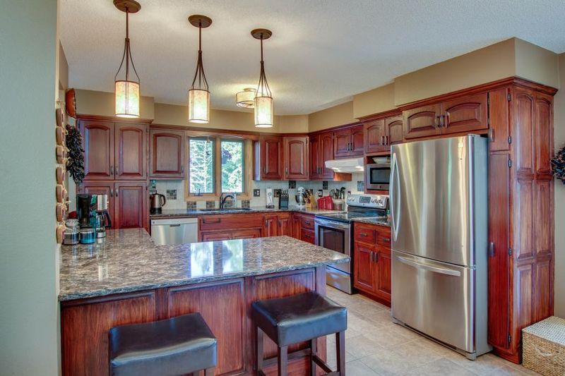 3826 Sherman Dr NE, Bemidji, MN 56601