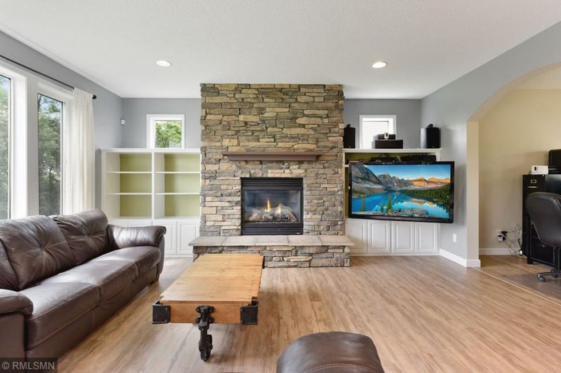 4827 Merganser Dr, Saint Bonifacius, MN 55375