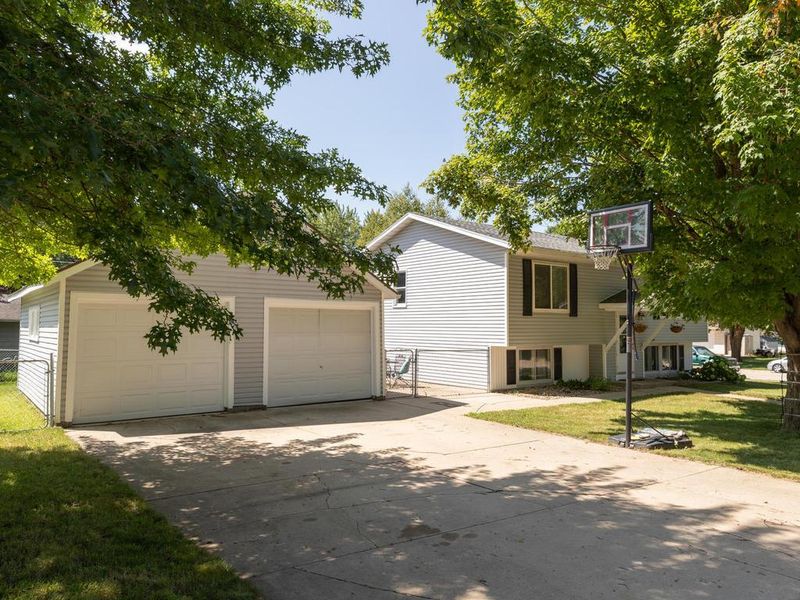 514 3rd St NW, Byron, MN 55920