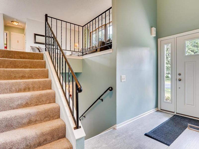10865 Maple Valley Dr N, Maple Grove, MN 55369