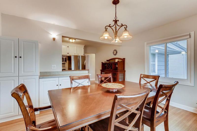 2805 Louisiana Ave S, Saint Louis Park, MN 55426
