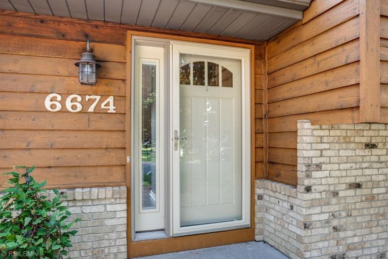 6674 Black Duck Dr, Lino Lakes, MN 55014