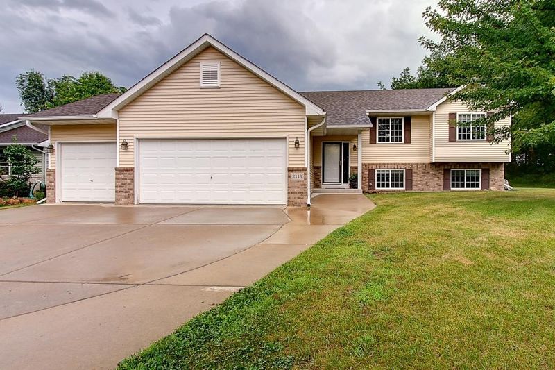 2113 Aspen St, Northfield, MN 55057
