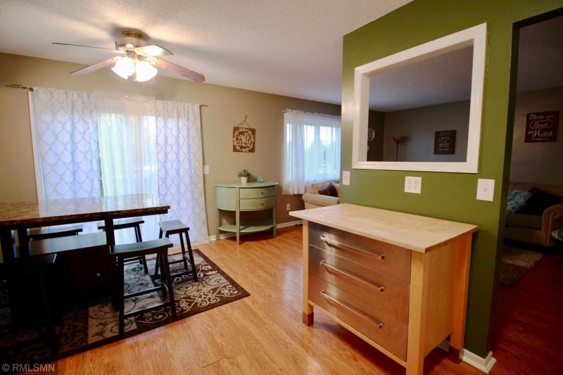 9683 Hamlet Ave S, Cottage Grove, MN 55016