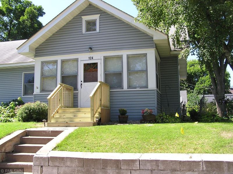 124 9th Ave S, South Saint Paul, MN 55075