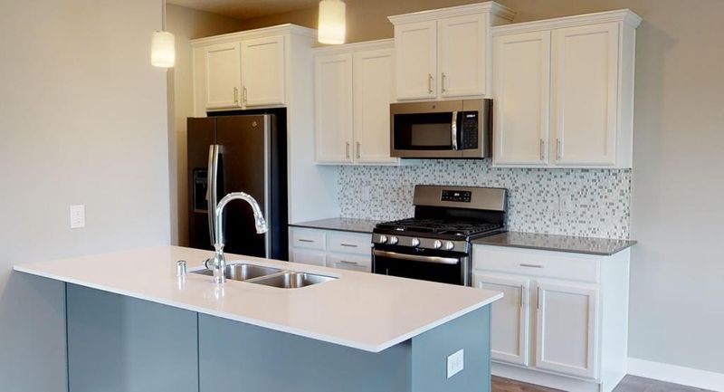19538 Meadow Trl, Rogers, MN 55311