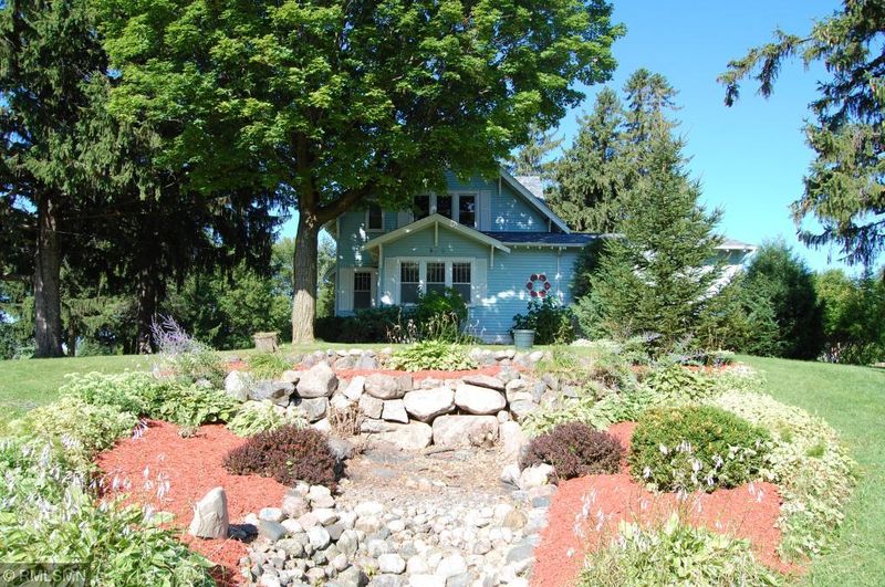 630 Johnson Ave SW, Cokato, MN 55321
