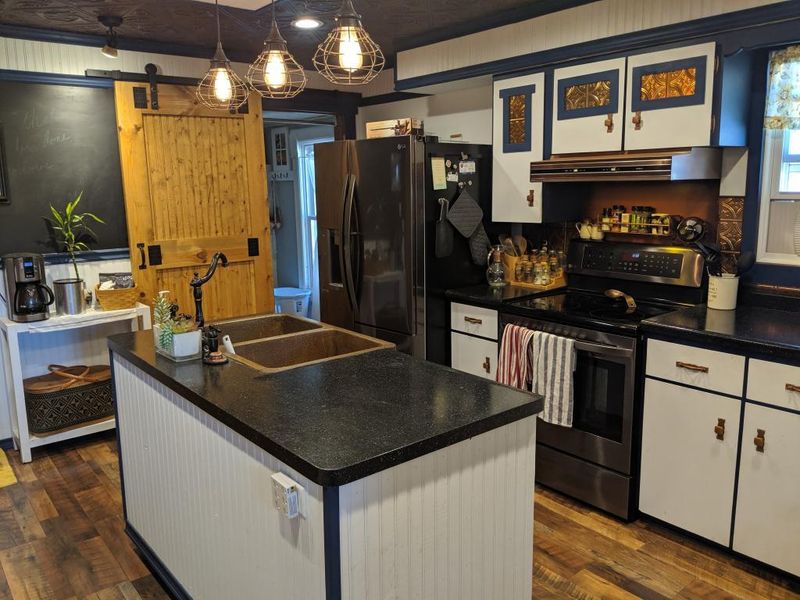 508 W Main St, West Concord, MN 55985