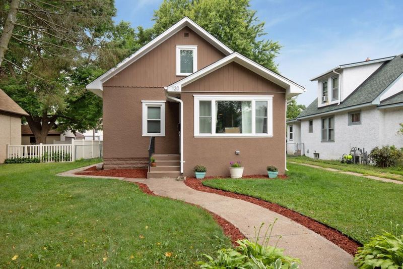 120 14th Ave S, South Saint Paul, MN 55075