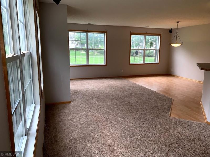 14359 Banyan Ln, Rosemount, MN 55068