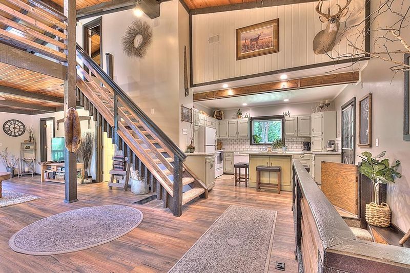 4175 Durant Dr NE, Isanti, MN 55040