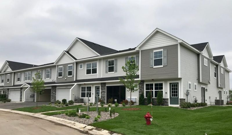 11565 Boulder Ct, Rogers, MN 55311