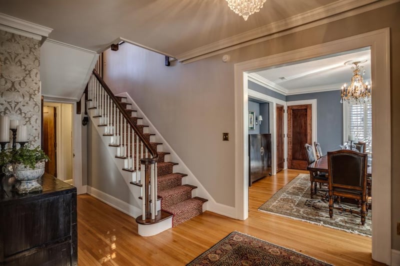 1645 Summit Ave, Saint Paul, MN 55105