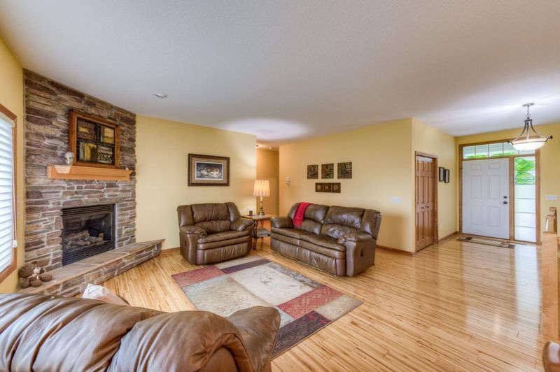 406 Rudy Ln, Buffalo, MN 55313