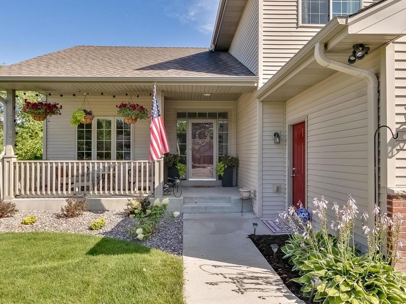 10486 6th St NE, Hanover, MN 55341