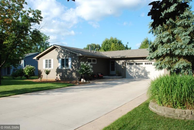 10471 Avocet St NW, Coon Rapids, MN 55433