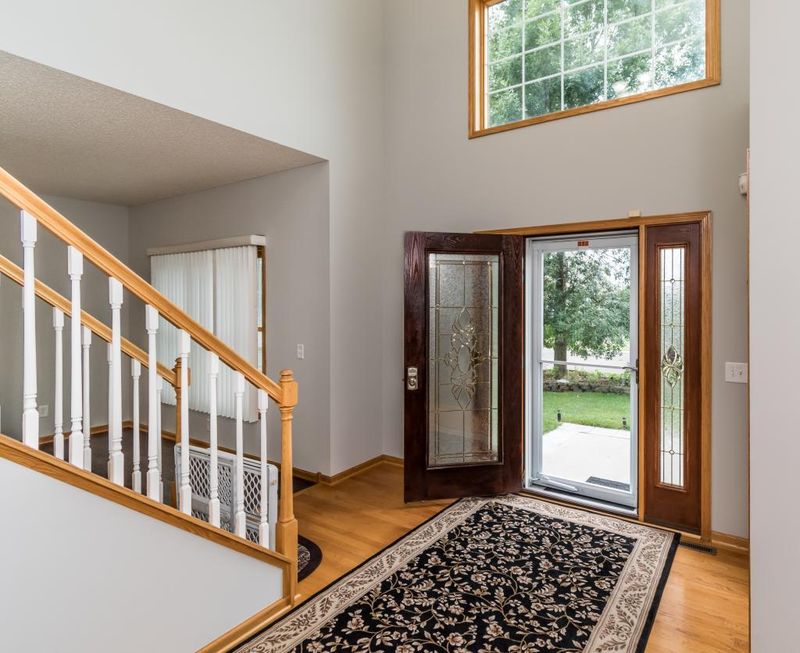 1440 Wakefield Cir, Shakopee, MN 55379