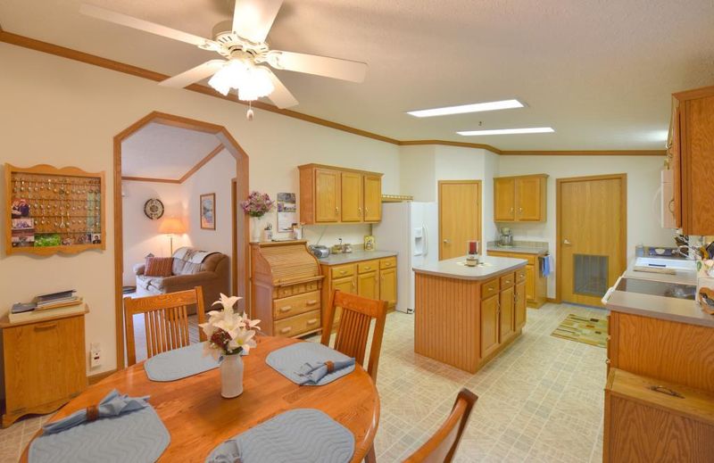 13110 Gordon Cir, Crosslake, MN 56442