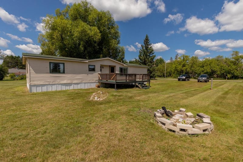 3145 Central St, Jenkins, MN 56474