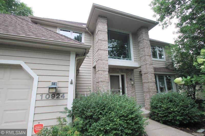 10924 Yukon Ave S, Bloomington, MN 55438