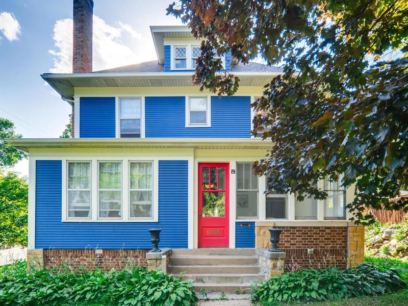 1055 Bradley St, Saint Paul, MN 55130