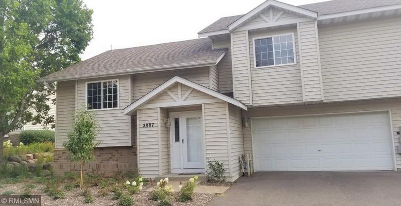 2887 Devonshire Pl, Woodbury, MN 55125
