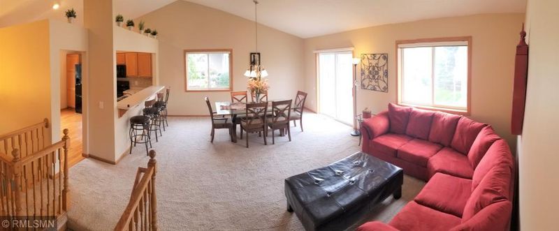 2887 Devonshire Pl, Woodbury, MN 55125