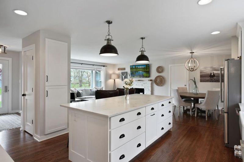 6016 Concord Ave, Edina, MN 55424
