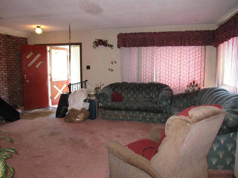 412 98th Ave W, Duluth, MN 55808