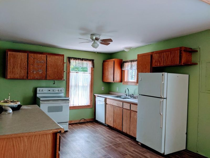 114 Oriole St, Sandstone, MN 55072