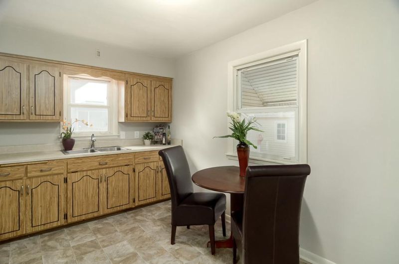 934 Lewis St S, Shakopee, MN 55379