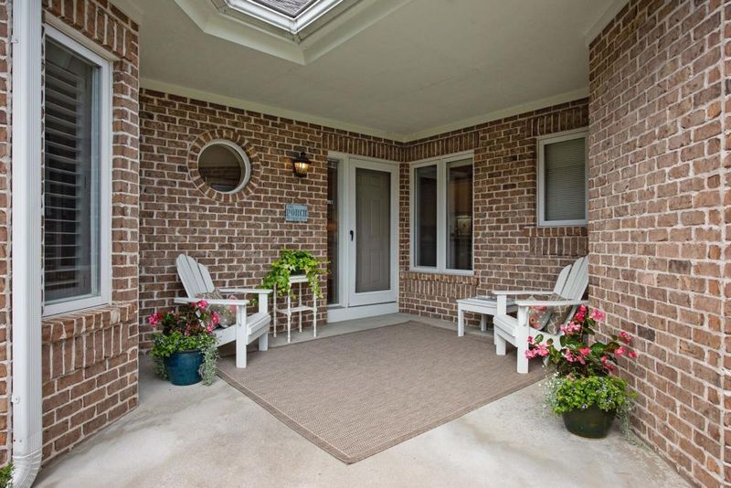 375 Lake St W, Wayzata, MN 55391
