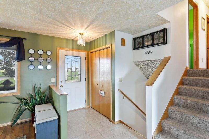 33981 Naples St NE, Cambridge, MN 55008