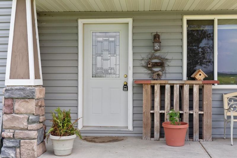 33981 Naples St NE, Cambridge, MN 55008