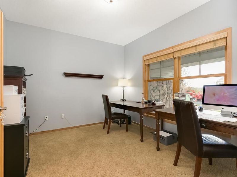 7980 Acorn Cir, Victoria, MN 55386