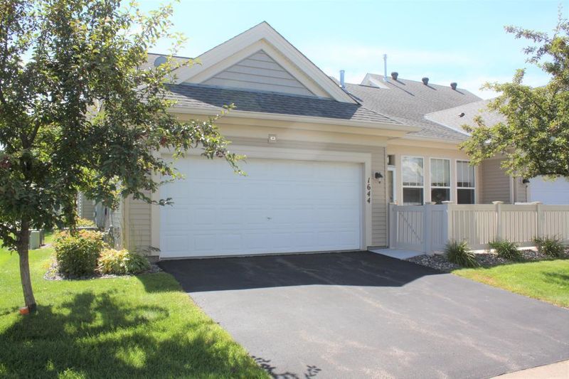 1644 Riverspointe Ct, Anoka, MN 55303