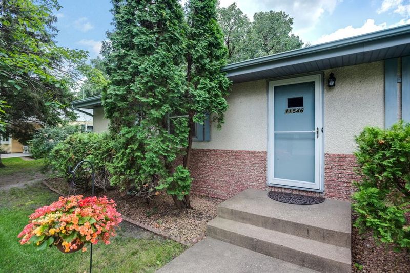 11546 Zea St Nw St, Coon Rapids, MN 55433