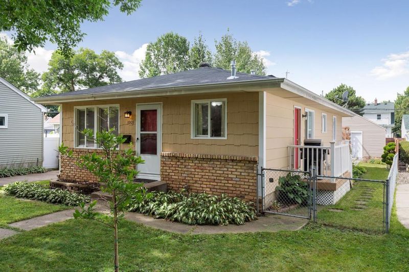 3909 Orchard Ave N, Robbinsdale, MN 55422
