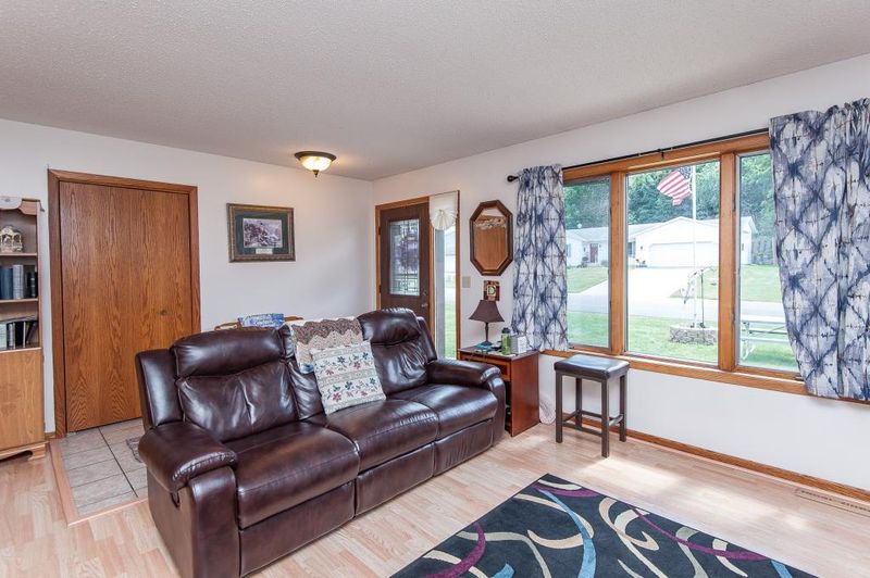 606 Wiskow Way, Saint Charles, MN 55972