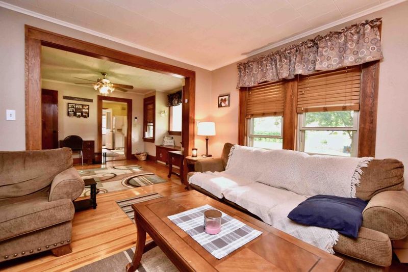 112 4th Grant Blvd W, Wabasha, MN 55981