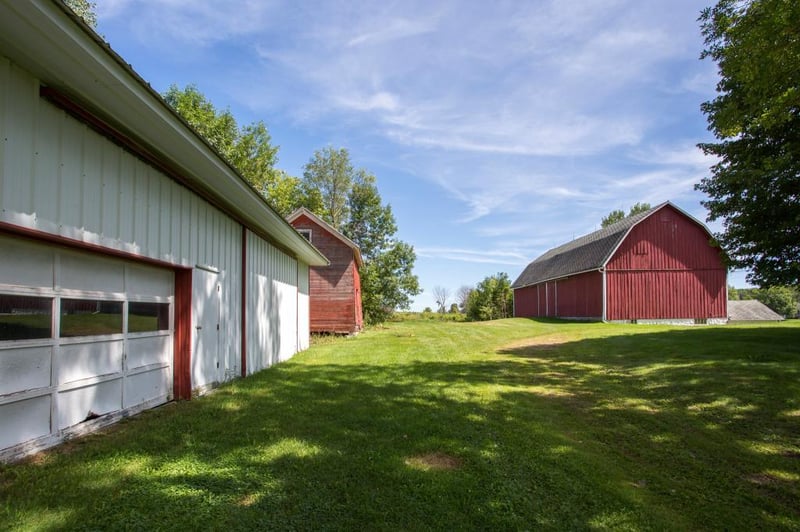 N6120 610th St, Beldenville, WI 54003