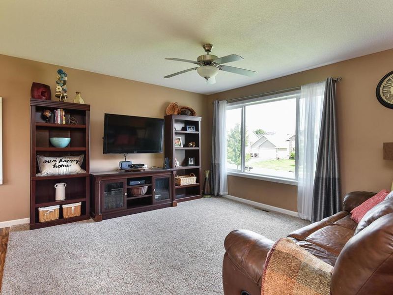 1219 5th St SW, Delano, MN 55328