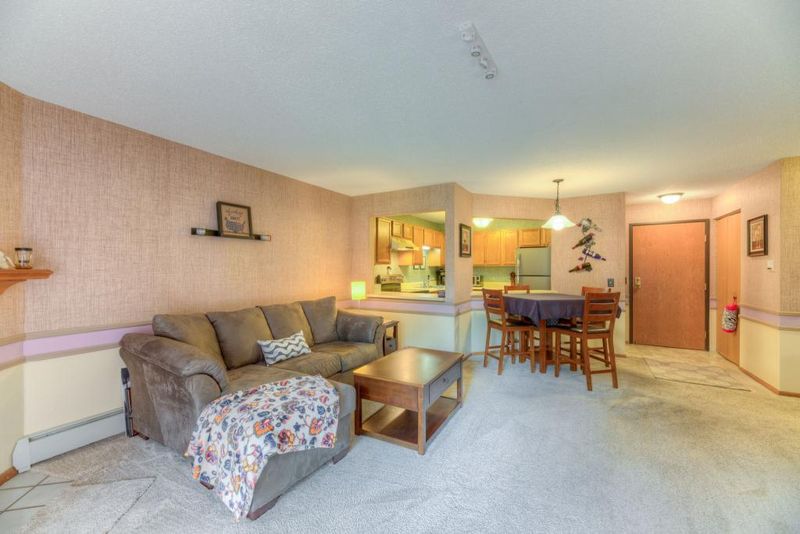 8025 Xerxes Ave S #116, Bloomington, MN 55431