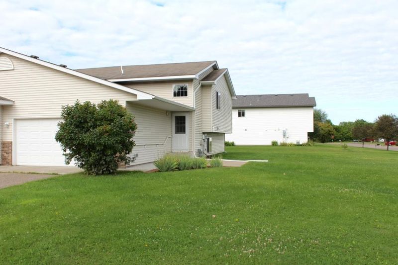 1080 4th Ave NE, Milaca, MN 56353