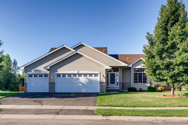 4639 Mayfield Ave NE, Saint Michael, MN 55376