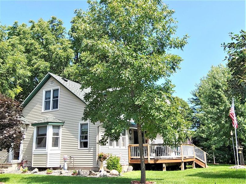 325 Cherry Ave N, Annandale, MN 55302